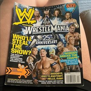 WWE WrestleMania 25th Anniversary Magazine 2009